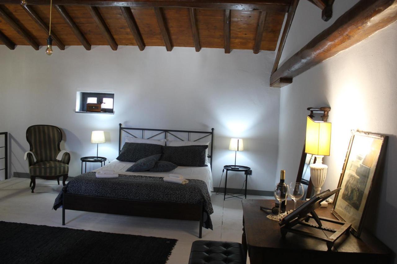 Palazzo Geremia - Le Dimore Dell'Antiquario Lejlighed Acireale Eksteriør billede