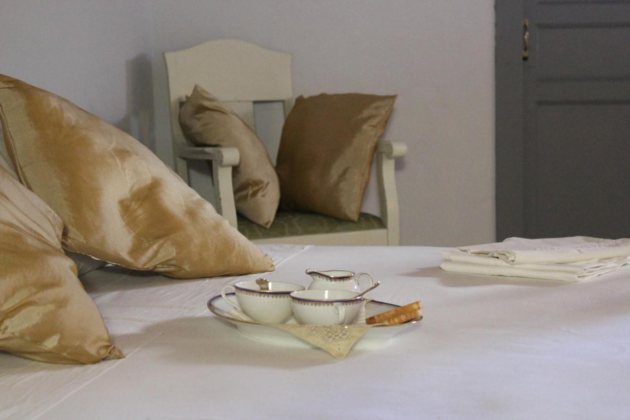 Palazzo Geremia - Le Dimore Dell'Antiquario Lejlighed Acireale Eksteriør billede